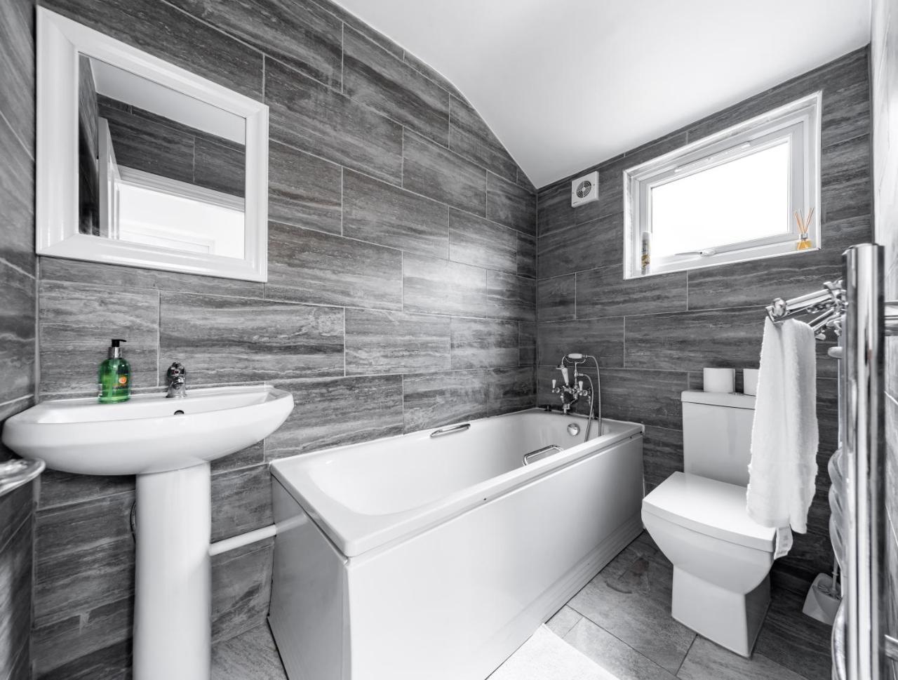 Fortified Home Rochester エクステリア 写真
